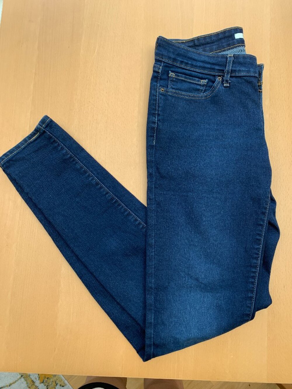 Levi's 711 Skinny Jeans Size 28 Dark Wash Stretch Mid Rise Back to Campus